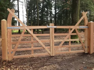 wovar poortbeslag delmofarm